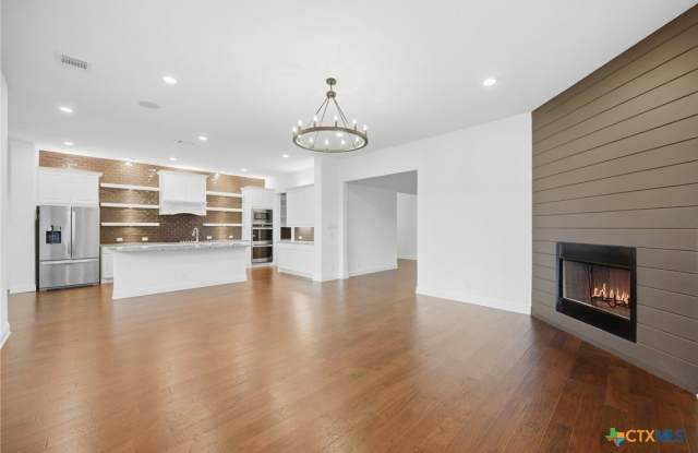 473 Turning Stone Gallery 3