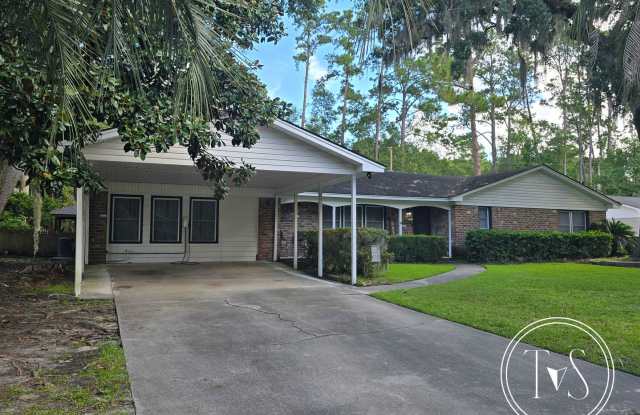 BEAUTIFUL FULLY RENOVATED HOME YOU WON'T WANT TO MISS! Gallery 4