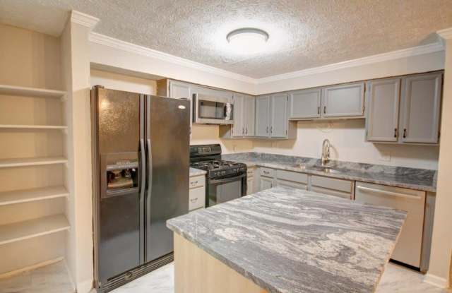 8879 Roberts Drive Gallery 2