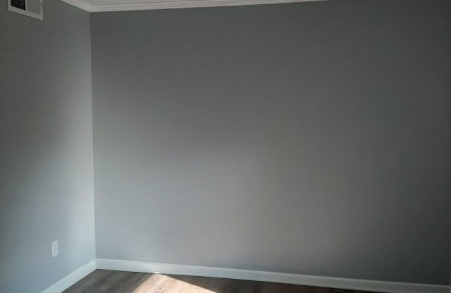 1137 SW GOLDEN CIRCLE Gallery 3