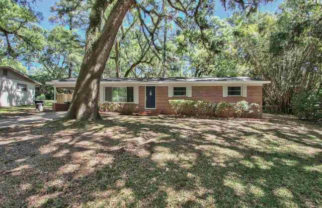 2107 High Road photos photos 2107 High Road photos photos