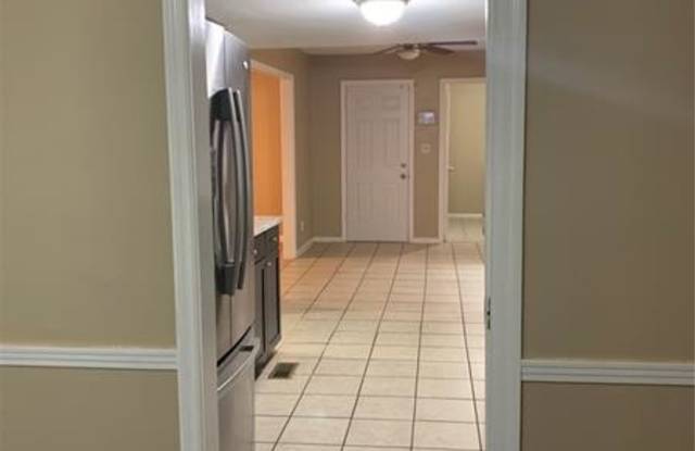 3907 Leisure Woods Dr Gallery 2