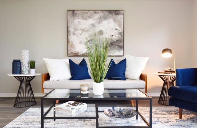 The Huntley Apartment Homes Gallery 3