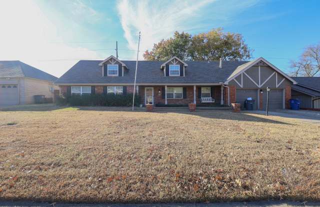 Available now! Amazing mid-town gem with granite and boxed beam ceilings. - 5832 South Hudson Place, Tulsa, OK 74135