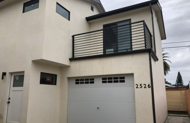 2526 Thurman Avenue - 2526 Thurman Avenue, Los Angeles, CA 90016