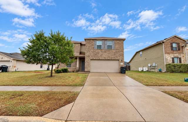 Need space? Huge 2 story home in Trimmier Estates! Gallery 1