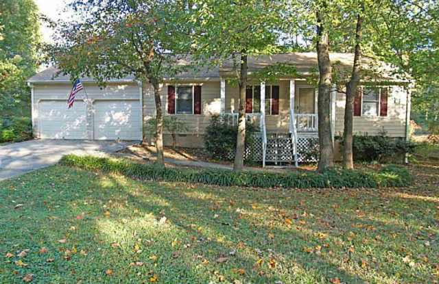 The Best of North Metro Living without the Hustle Bustle - 2512 Fairfield Court Southwest, Cobb County, GA 30064