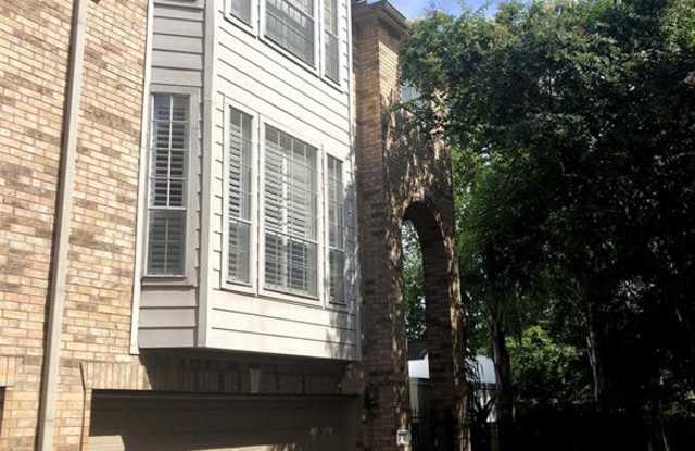 5207 Blossom Street Gallery 2