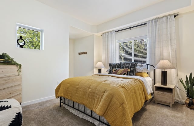 Pennwood Apartments Gallery 4