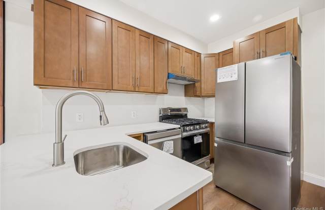 32-50 87 Street photos photos