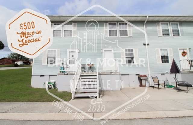 122 North 6th Street - 122 North 6th Street, Maryville, TN 37804