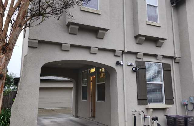 1561 Jainine Street - 1561 Jainine Street, Santa Rosa, CA 95403
