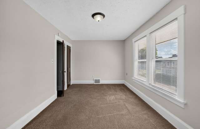 815 18th St Nw Gallery 4