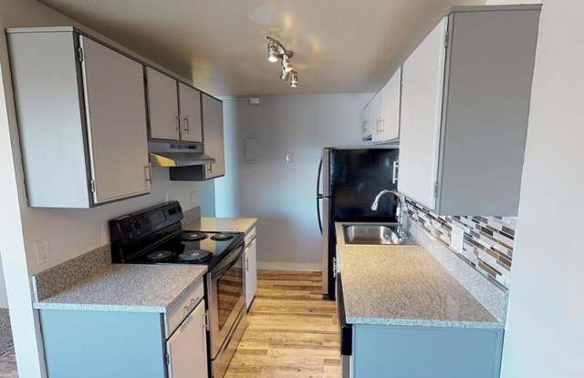 Riviera Apartments Gallery 2
