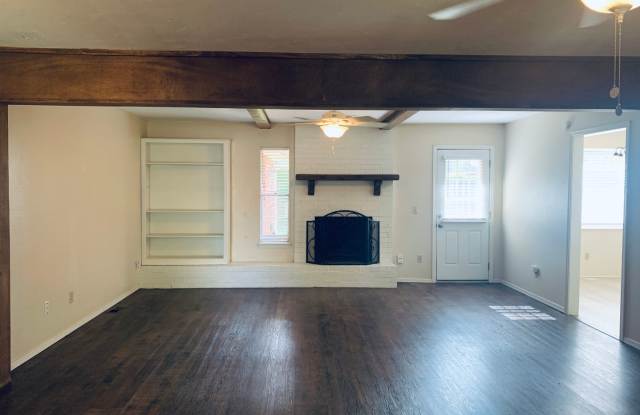 Updated home in East Edmond + Edmond Schools + 3 bedrooms Gallery 4