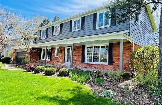 600 SEDGEFIELD Drive photos photos