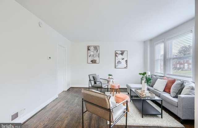 1418 North Forest Park Avenue Gallery 4