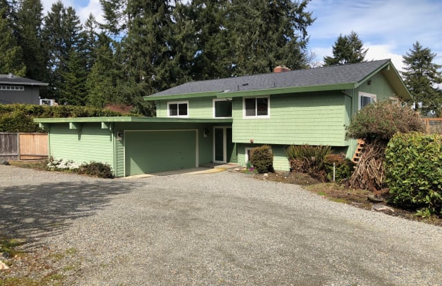 4519 Holly Lane Northwest - 4519 Holly Lane Northwest, Wollochet, WA 98335