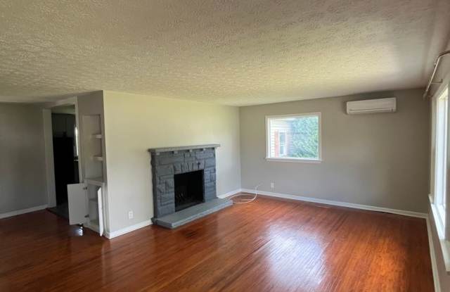 4-Bedroom Single-Family Home for Rent Near RIT! Gallery 3