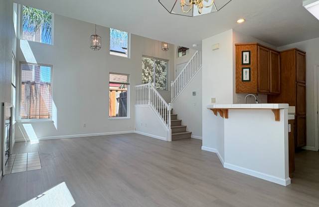 BY SHOWING ONLY! Cute 3 Bedroom 2.5 Bath Home in Brentwood Gallery 3