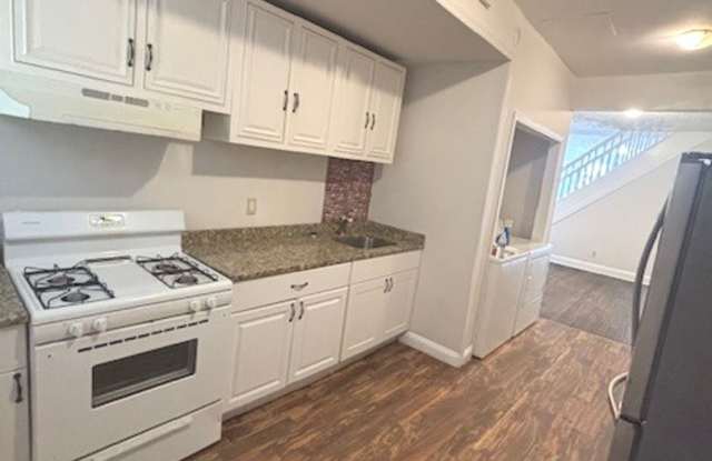 3 BEDROOM 1 BATH IN SHIPLEY HILL NEIGHBORHOOD photos photos