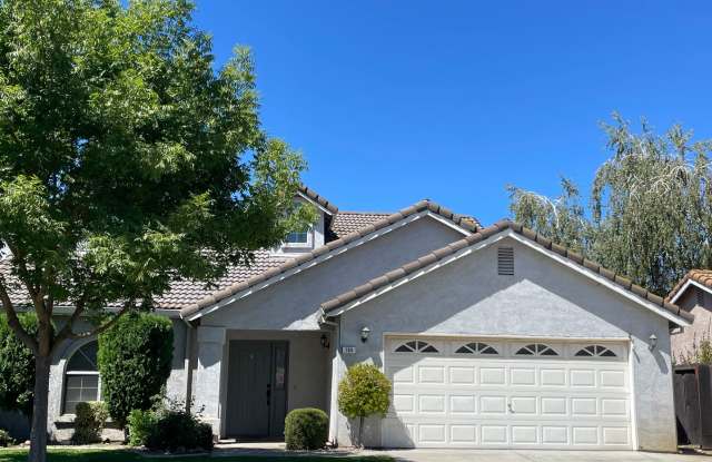 4/2.5 in Vinewood Estates, Oakdale - 268 Timberwood Drive, Oakdale, CA 95361