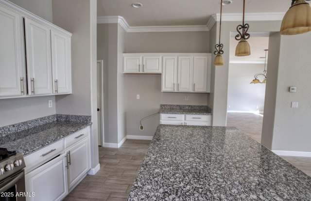 38540 N Vista Hills Court Gallery 4