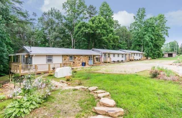 2331 Highway 52 W unit: Suite H - 2331 Georgia 52, Lumpkin County, GA 30533