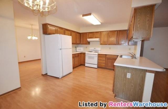 16400 43rd Avenue N Gallery 3