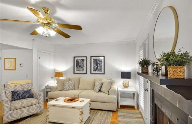 1000 Sea Island Road photos photos