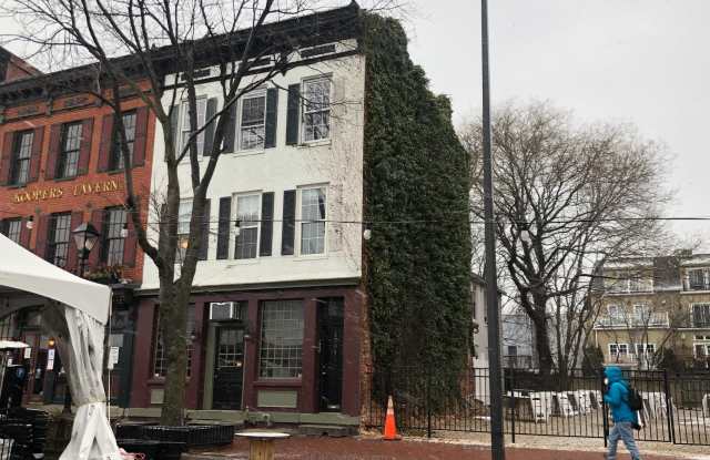 1704 THAMES STREET Gallery 2