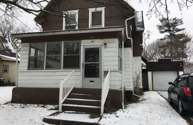 611 Steward Ave. - 611 Steward Avenue, Jackson, MI 49202