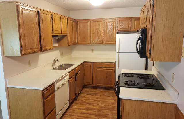 6351 Saint Croix Trl N Apt 128 Gallery 3