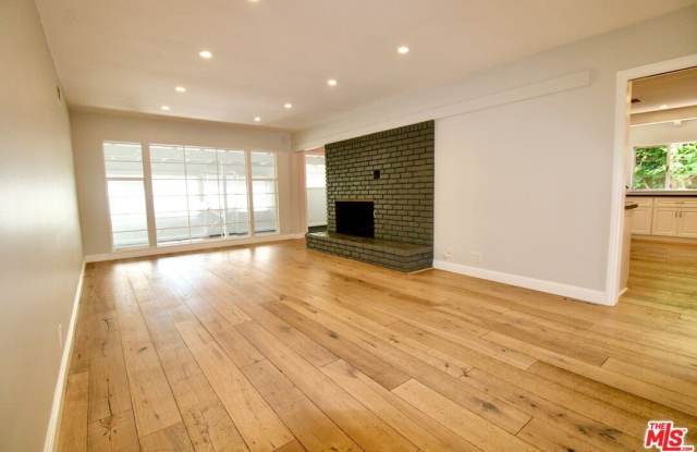 5415 Coldwater Canyon Ave Gallery 4