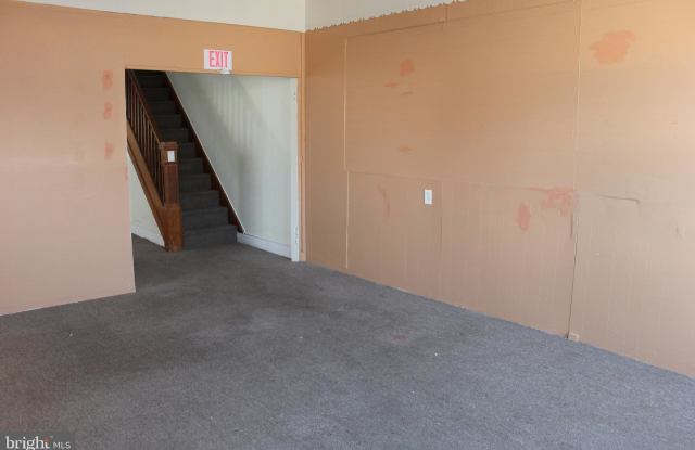 5507 BELAIR ROAD Gallery 4