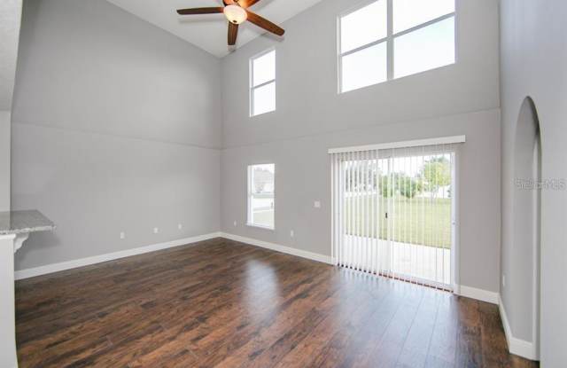 5863 ROYAL HILLS CIRCLE Gallery 2