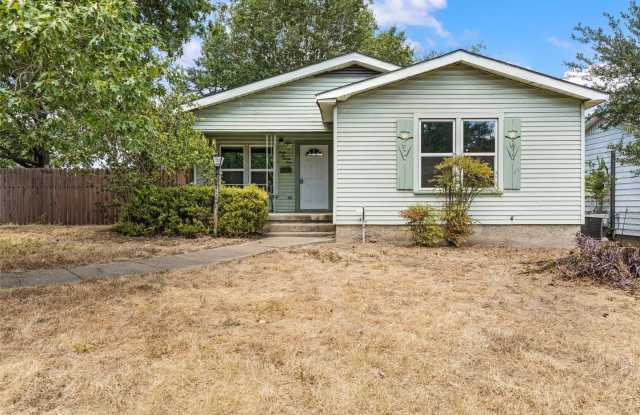 4529 Sanger Avenue Gallery 1