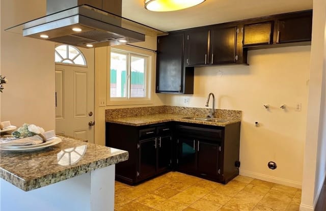 8809 Vans Street 1/2 - 8809 Vans Street, Paramount, CA 90723