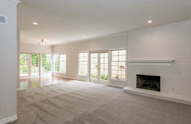 2949 Winding Lane Gallery 4