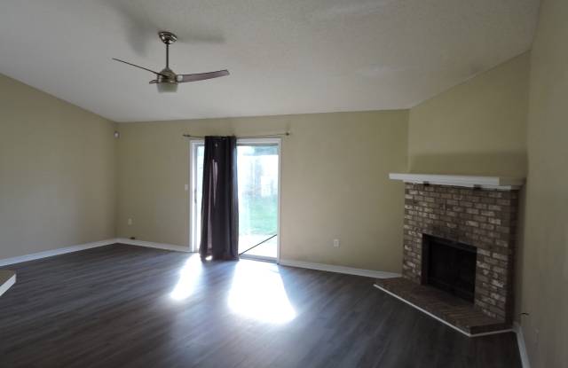 148 Nicole Ln Gallery 2