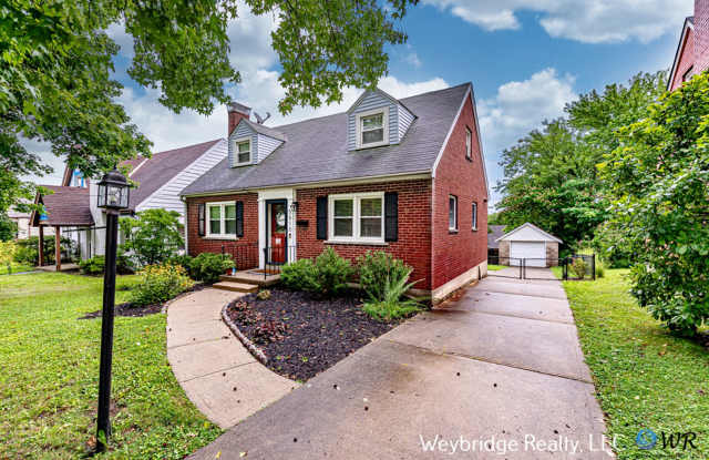 Beautiful 3BD 2.5 Bath w/ Finished Basement in White Oak/Monfort Heights - 5610 Samver Road, Monfort Heights, OH 45239