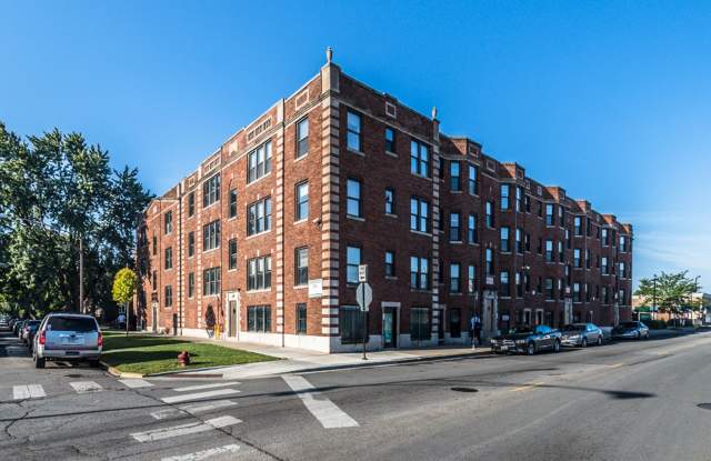 330 N Pine Gallery 4