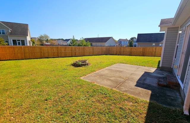 3 BD 2 BA in Carolina Forest - 102 Wynbrookee Lane, Jacksonville, NC 28546