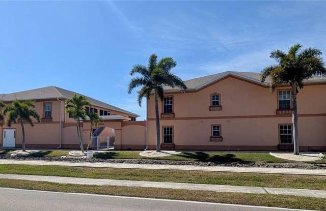 5334 Chiquita Boulevard S unit: # 101 photos photos