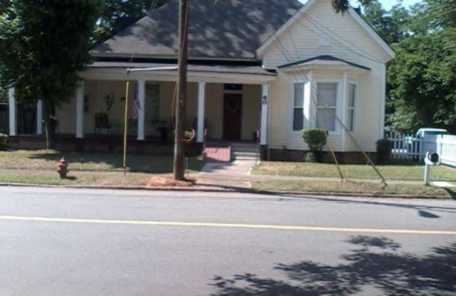 40 Brown Ave - 40 Brown Avenue, McDonough, GA 30253