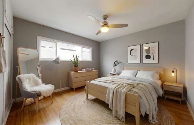 1529 Granville Avenue - 4 Gallery 4