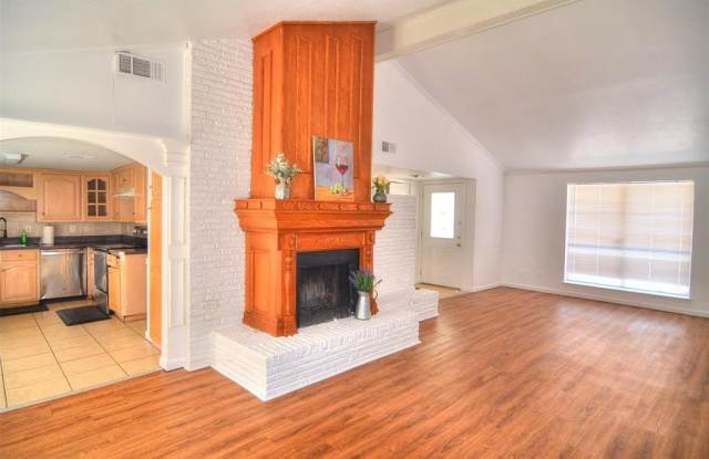 1412 West Shore Drive Gallery 2