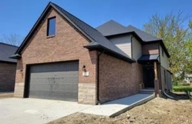 4126 LIVERNOIS Road - 4126 Livernois Road, Troy, MI 48085