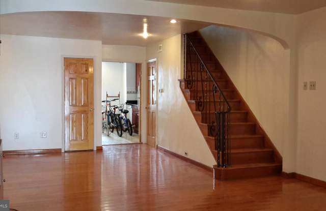 834 MONTGOMERY AVENUE Gallery 2