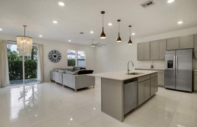 205 PRESERVE Trail S Gallery 2